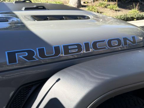 Used 2023 Jeep Wrangler Unlimited Rubicon 4xe image 32