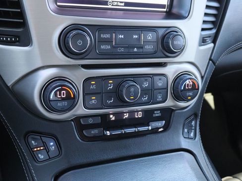 Used 2018 GMC Yukon XL Denali w/ Open Road Package image 17