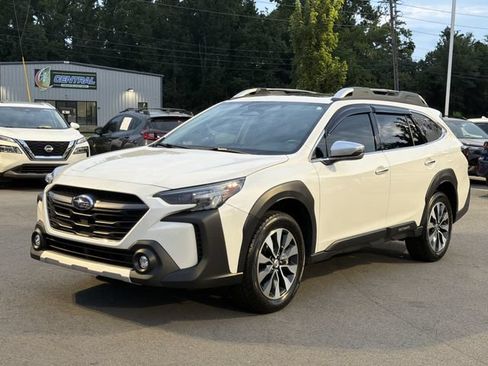 Used 2024 Subaru Outback Touring AWD/4WD image 7