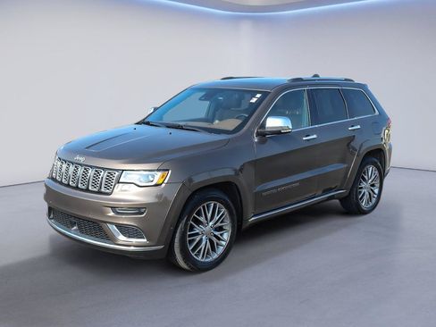 Used 2018 Jeep Grand Cherokee Summit AWD/4WD image 2