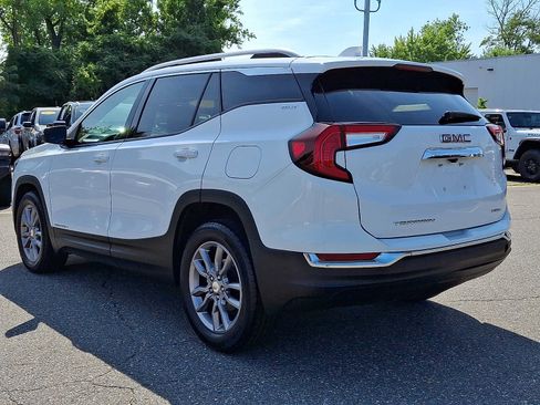 Used 2024 GMC Terrain SLT AWD/4WD image 4