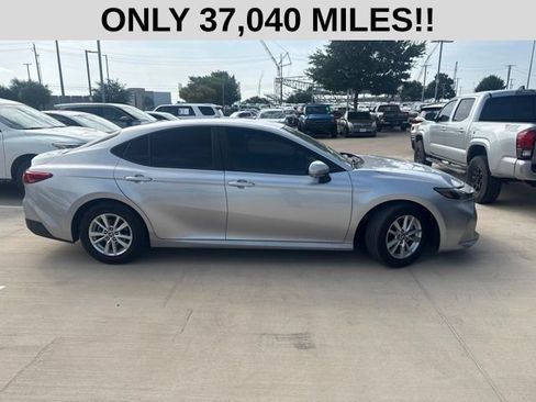 Used 2025 Toyota Camry LE FWD image 2