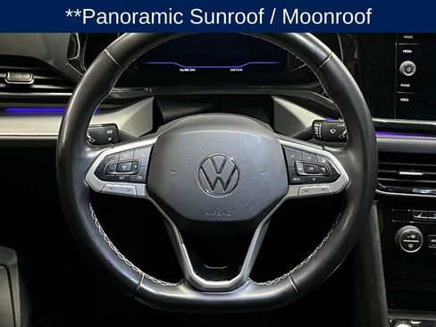 Used 2023 Volkswagen Taos SEL AWD/4WD image 9