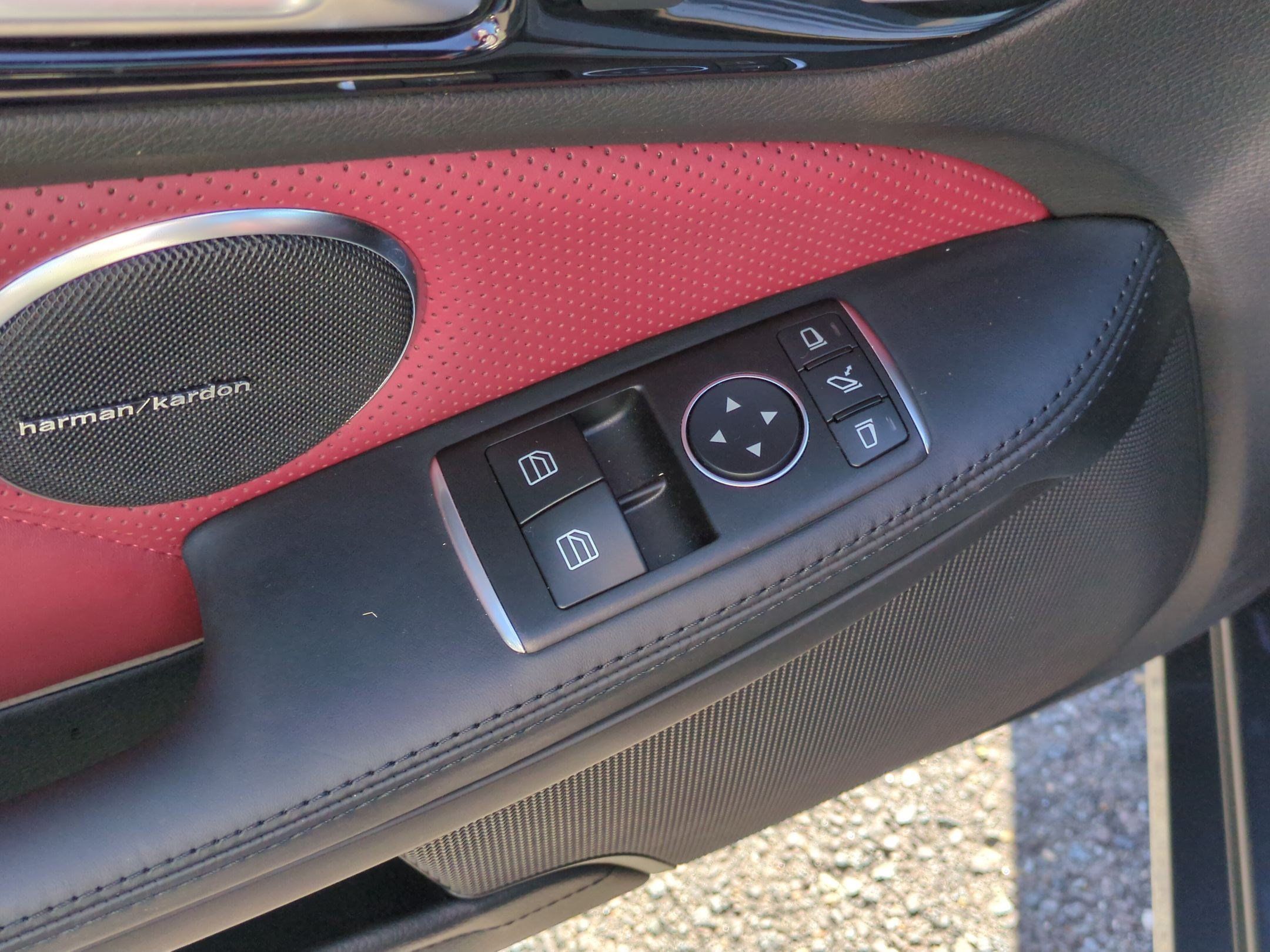 Used 2018 Mercedes-Benz SLC 300 image 13