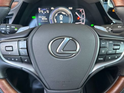 Certified 2025 Lexus ES 300h w/ Accessory Package (Z1) FWD image 18