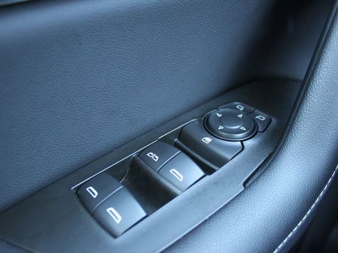 Used 2024 Chevrolet Blazer LT w/ Convenience Package image 12