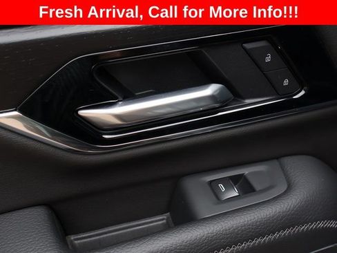 Used 2026 GMC Yukon Denali AWD/4WD image 22