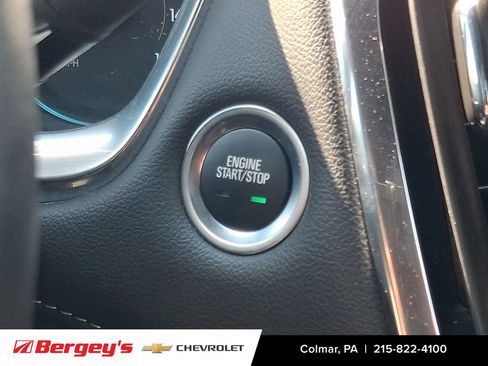 Certified 2023 Chevrolet Traverse LT w/ LT Premium Package AWD/4WD image 29