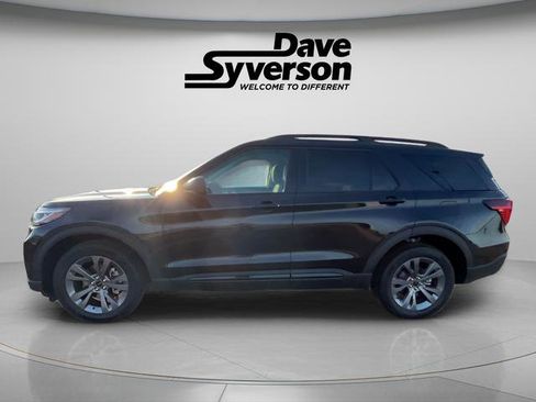 New 2026 Ford Explorer Active w/ Active Comfort Package image 2