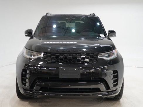 Used 2024 Land Rover Discovery Dynamic SE image 2