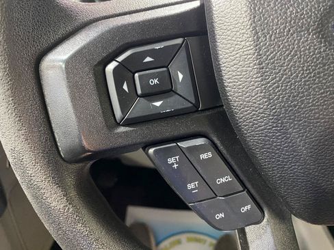 Used 2017 Ford F250 XLT w/ XLT Premium Package AWD/4WD image 19