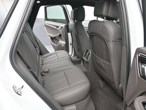 New 2026 Porsche Macan S AWD/4WD image 23
