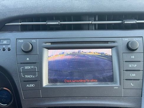 Used 2015 Toyota Prius Two FWD image 19