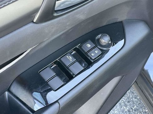 Used 2017 MAZDA CX-5 Touring w/ I-ACTIVSENSE Package image 22