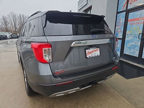 Used 2023 Ford Explorer XLT w/ Equipment Group 202A image 8