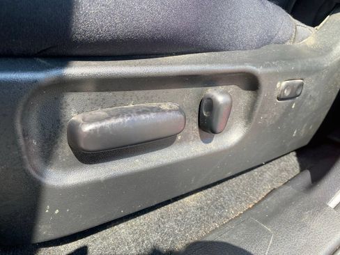 Used 2021 Toyota Tacoma SR5 w/ Technology Package AWD/4WD image 15