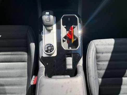 New 2026 Mitsubishi Outlander AWD image 17