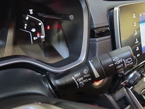Used 2018 Honda CR-V Touring image 32