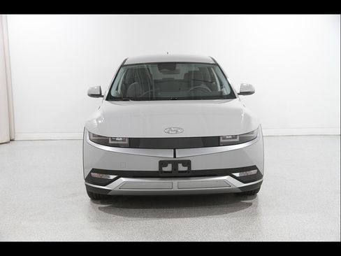 Certified 2024 Hyundai Ioniq 5 SEL AWD/4WD image 2