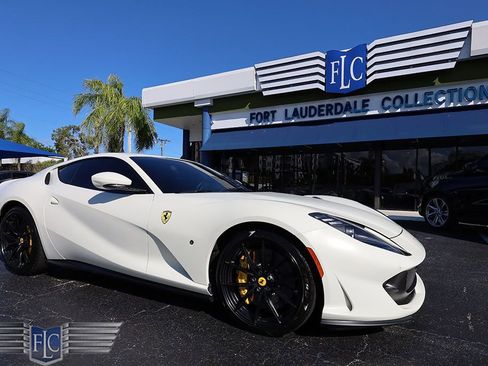 Used 2020 Ferrari 812 Superfast image 4