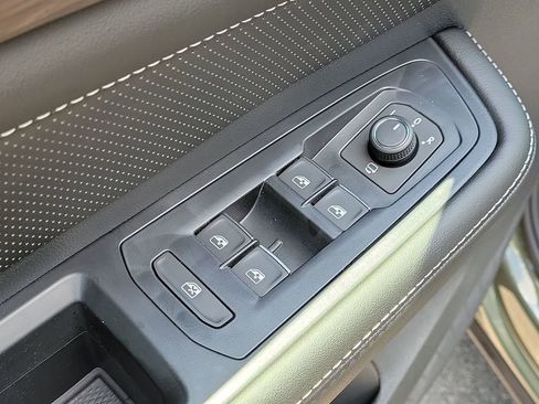 New 2026 Volkswagen Atlas SEL Premium R-Line AWD/4WD image 16