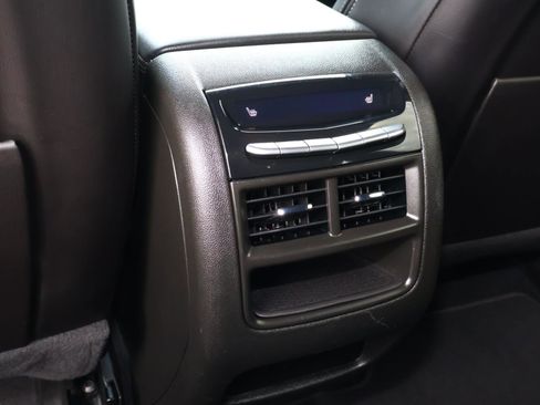 Certified 2024 Cadillac XT5 Premium Luxury image 18