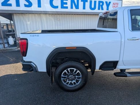 Used 2022 GMC Sierra 2500 SLT image 11