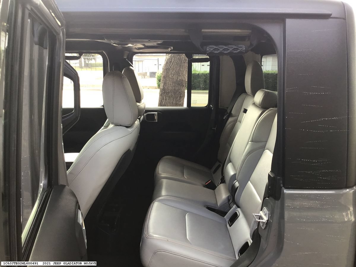 Used 2021 Jeep Gladiator Mojave AWD/4WD image 9