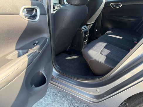 Used 2019 Nissan Sentra SV FWD image 11
