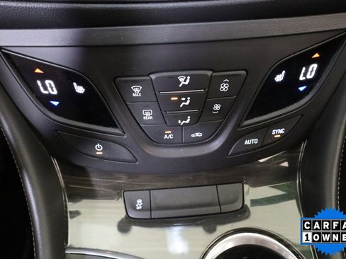 Used 2020 Buick Envision Essence FWD image 27