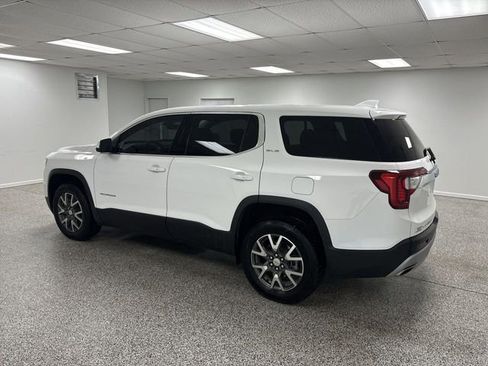 Used 2023 GMC Acadia SLE image 6