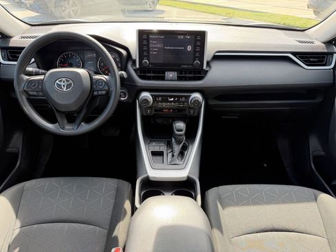 Used 2021 Toyota RAV4 XLE w/ Convenience Package FWD image 25