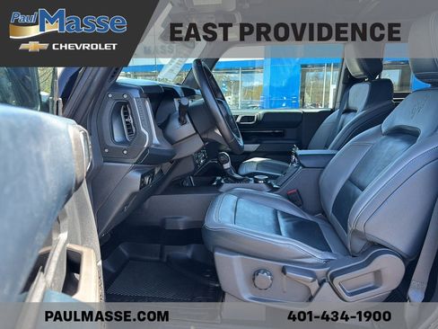 Used 2023 Ford Bronco Outer Banks AWD/4WD image 14