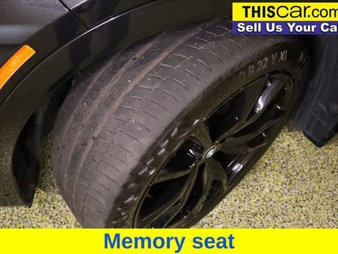 Used 2024 BMW X7 xDrive40i w/ M Sport Package image 28