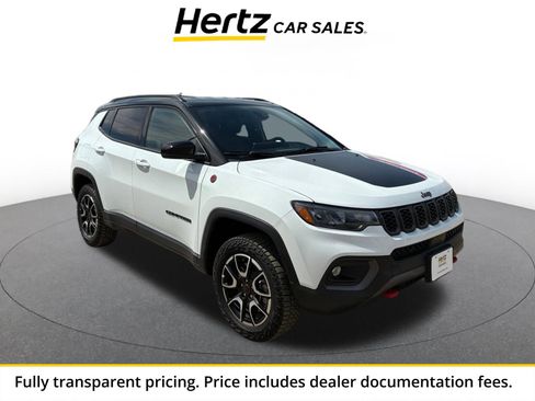 Used 2025 Jeep Compass Trailhawk AWD/4WD image 1