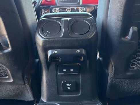 Used 2021 Jeep Wrangler Unlimited Rubicon image 22