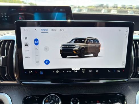 Used 2026 Ford Expedition Tremor AWD/4WD image 43