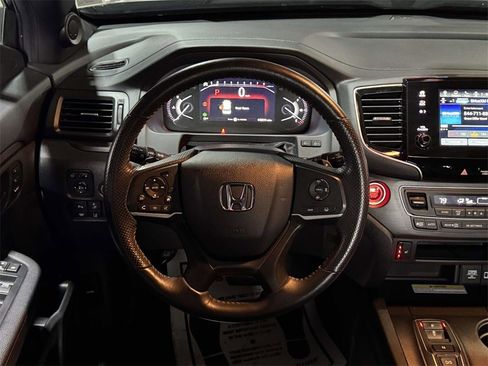 Used 2023 Honda Passport TrailSport image 14