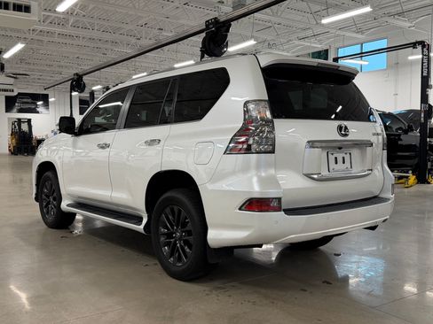 Used 2023 Lexus GX 460 Premium AWD/4WD image 3
