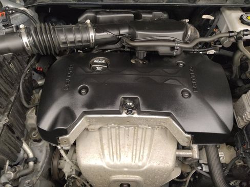 Used 2019 GMC Acadia SLE AWD/4WD image 30