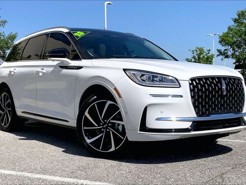 Used 2023 Lincoln Corsair Grand Touring w/ Equipment Group 302A AWD/4WD image 32