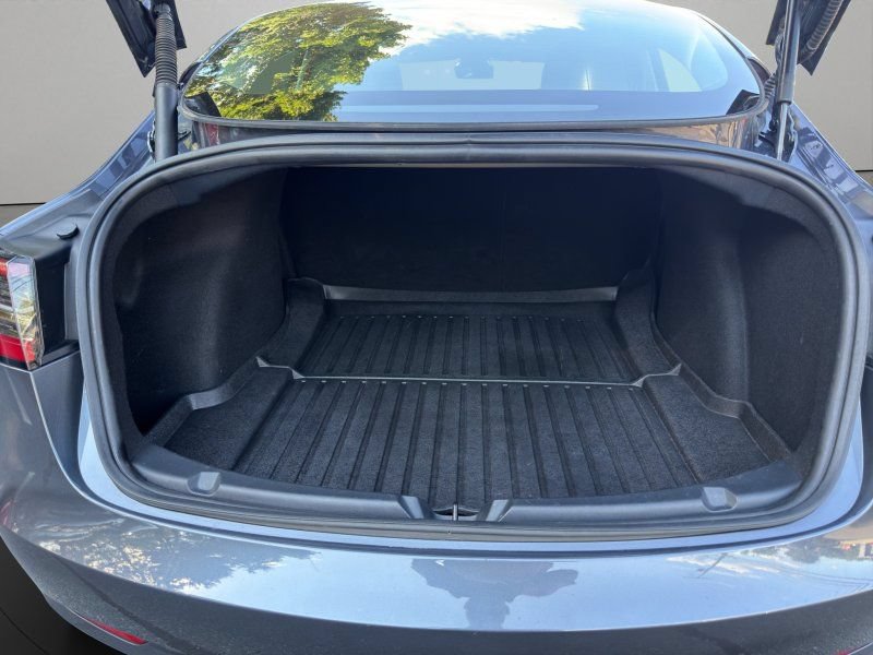 Used 2023 Tesla Model 3 Standard Range RWD image 11