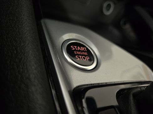 Used 2024 Nissan Altima 2.5 SV FWD image 28