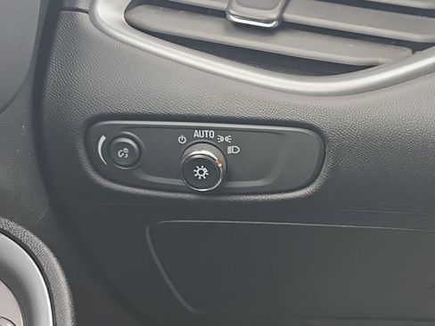 Used 2022 Chevrolet Malibu RS image 26