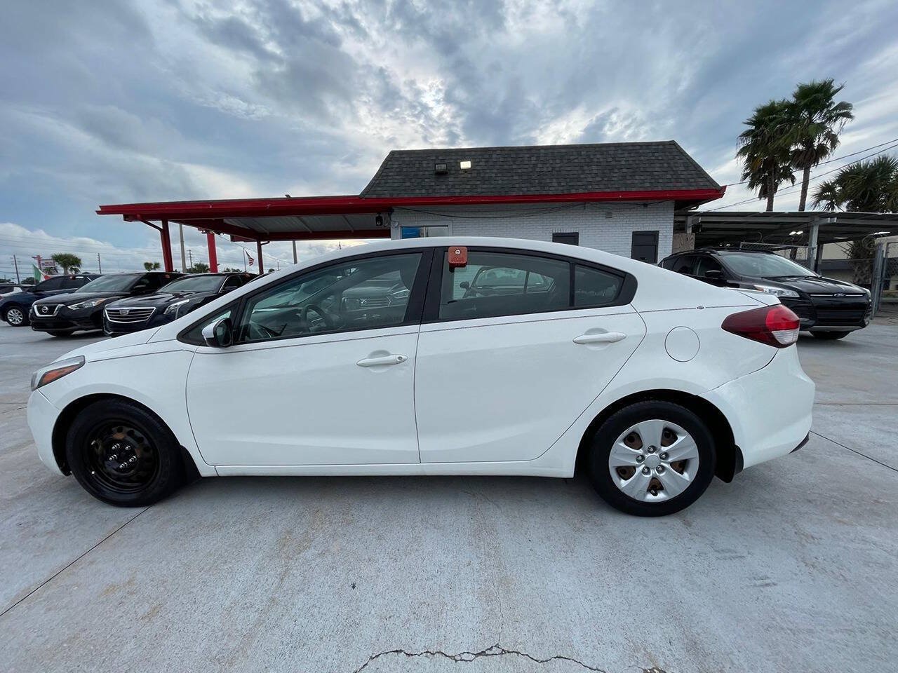 Used 2018 Kia Forte LX FWD image 6