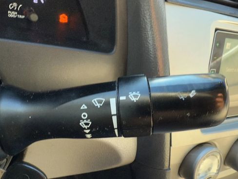 Used 2011 Toyota Camry LE image 13