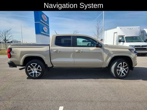 Used 2023 Chevrolet Colorado Z71 w/ Z71 Convenience Package 2 image 11