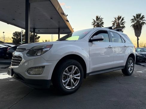 Used 2017 Chevrolet Equinox LT w/ Convenience Package image 7