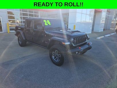 Used 2024 Jeep Gladiator Mojave w/ Convenience Group