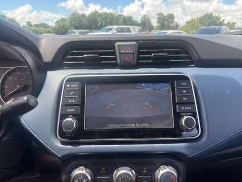 Used 2025 Nissan Versa SV FWD image 23